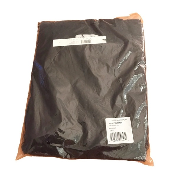 Susana Monaco Open Back Puff Sleeve Romper in Midnight Size S NWT - Picture 3 of 7